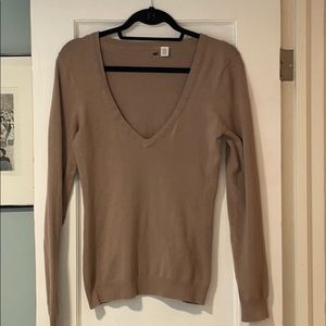Deep V sweater, super soft!
